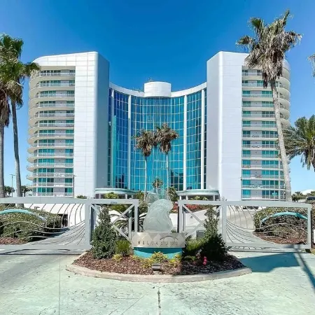 NEW LISTING/BEST GETAWAY/UPDATED 3-BEDROOM 3-BATH @ THE  BELLA LUNA/BOAT DOCKS