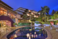 Alta Las Palomas Hotel a Santa Ana
