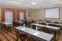 La Quinta Inn & Suites by Wyndham Macon West Hotels in Bibb County