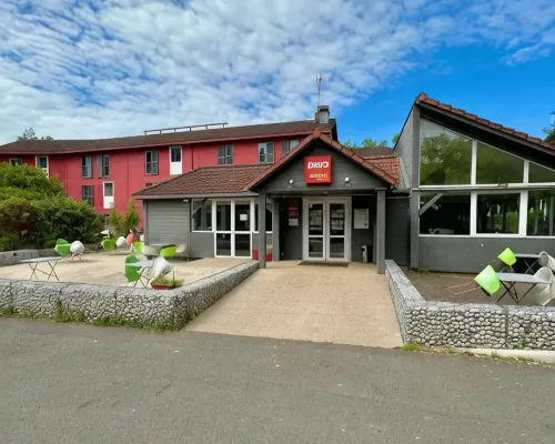 Enzo Hotels by Kyriad Direct Trappes Hôtels à : Trappes