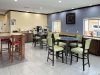 Days Inn & Suites by Wyndham Gonzales TX Hotels in Gonzales County
