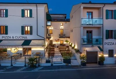 B&B 7 Vizi Hotel in zona Caneva Aquapark