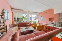 Tropics Hotel Miami Beach - Condos