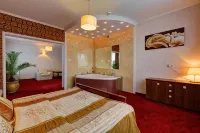 Hotel Chabrowy Dworek Hotel di Zyrardow