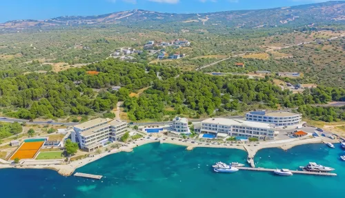 Hotel Perla - Uima-altaat