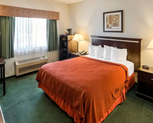 Quality Inn Near Northtown Mall & National Sports Center Các khách sạn ở Mounds View