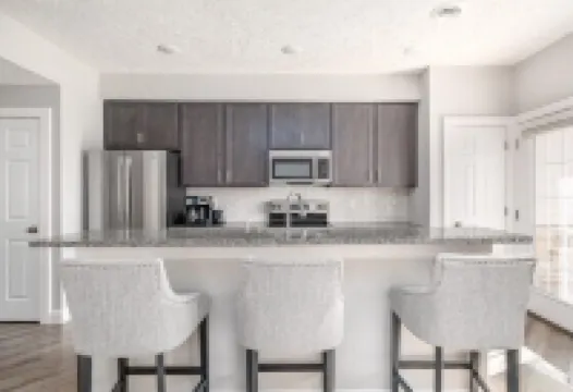 Relax in Style, Golf course Community Townhouse - 3440 Hoteles en Lysander