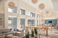 Element by Marriott Orlando at SeaWorld - Desayuno