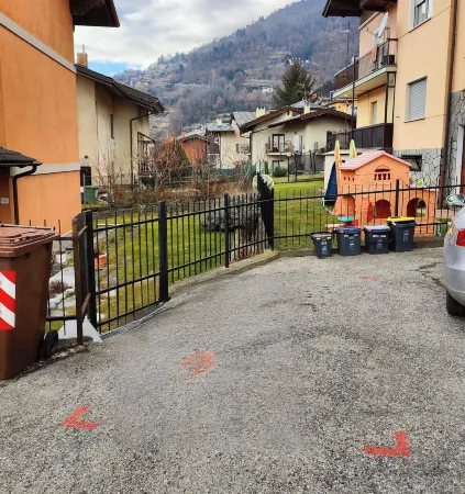 Quiet Two-room Apartment With Parking Space - Casa Montan Отели в г. Plan D'introd