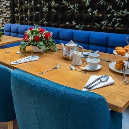 Hotel Business Center International Отели рядом с достопримечательностью «Конгресс-центр G12»