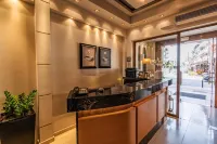 Hotel Avra - balcony