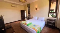 The Mangrove Hideaway Koh Chang Hotel dekat Koh Wai