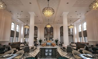 Rex Quang Binh Hotel