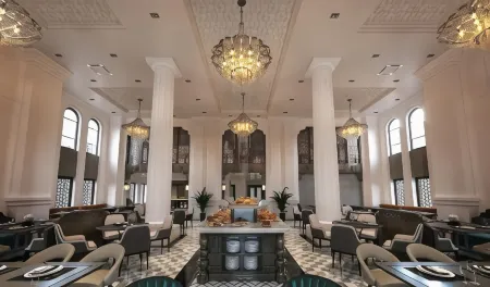 Rex Quang Binh Hotel