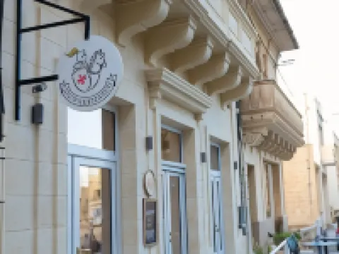 The White Knight Premium Boutique Hotel Hotels in Ghajnsielem