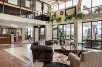 Clarion Hotel Broken Arrow - Tulsa Hotels in Broken Arrow