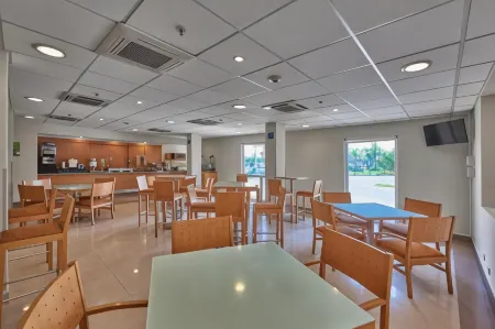 City Express by Marriott Mazatlán