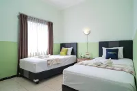 RedDoorz @ Rampal Hotel di Blimbing