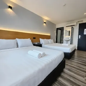 Georgetown Inn By Sky Hive Hotels near Pangkalan Raja Tun Uda Ferry Terminal