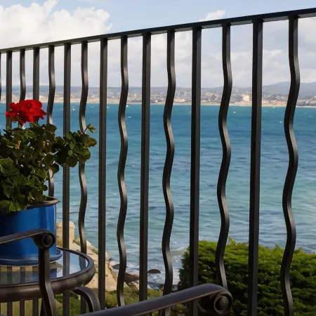 Monterey Bay Inn