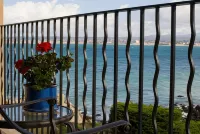 Monterey Bay Inn - Ocean View