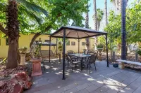 Elkira Court Motel Hotels in 