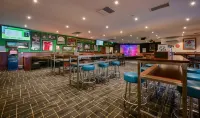 Westland Hotel Motel - bar