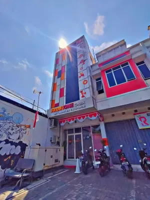 Front One Cabin Tirtonadi Solo فنادق في Banjarsari