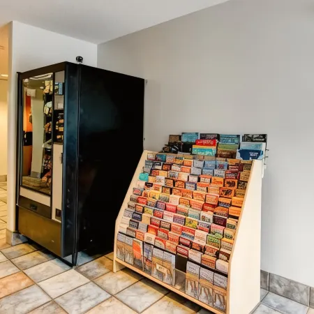 Super 8 by Wyndham Aurora East