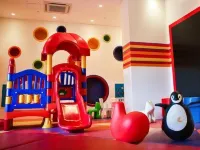 Azure Luxury City Suites by Vacationsph Hoteles en Parañaque