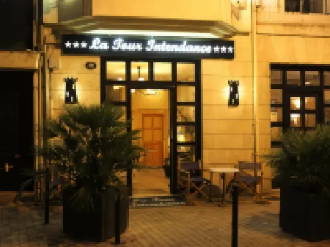 Hôtel la Tour Intendance ボルドー市庁舎周辺のホテル