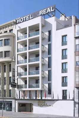Hotel Real Các khách sạn gần Casa Dels Gegants