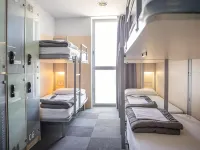 Urbany Hostel Barcelona Hotels near Agbar Tower