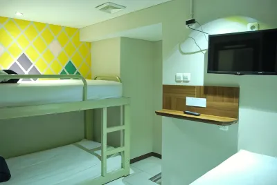 Subwow Hostel Các khách sạn ở Merdeka