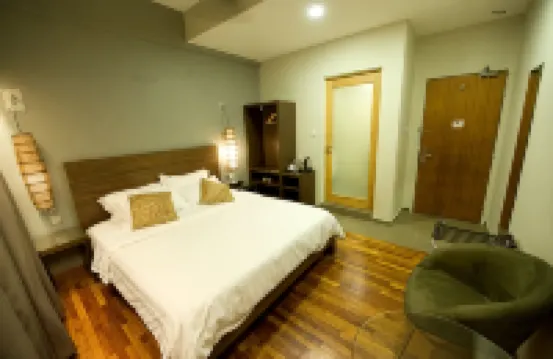 Riverside Boutique Hotel