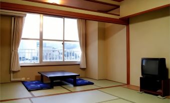 Kokuminshukusha Shirara