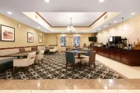 La Quinta Inn & Suites by Wyndham Lindale Hotels in Lindale