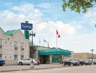 Travelodge by Wyndham Winnipeg East Hôtels à : 