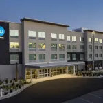 Tru by Hilton Beaufort
