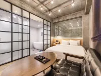 Yongin 172st Hotel in zona Stazione Ferroviaria Jukjeon