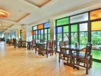 Boonme Heritage Hotels near Wat Chulamani