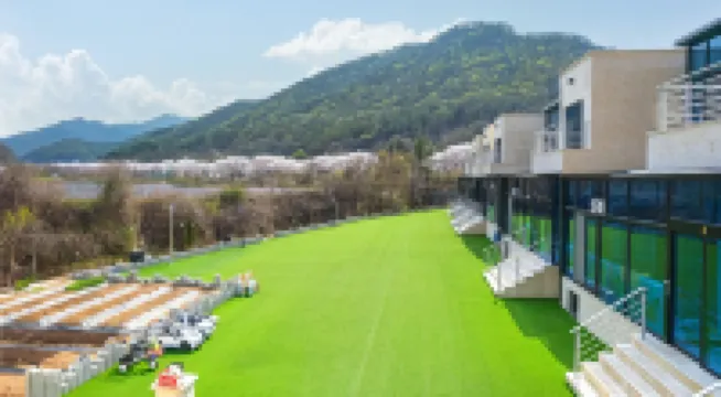 Sangju Toy & Kids Pool Villa