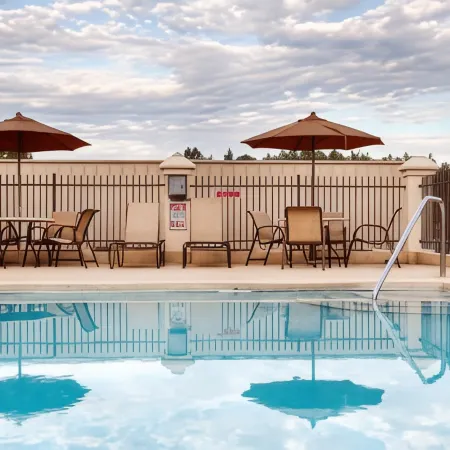 Country Inn & Suites by Radisson, Midway - Tallahassee West