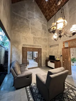 Ndalem Riyartan Hotels in Cangkringan