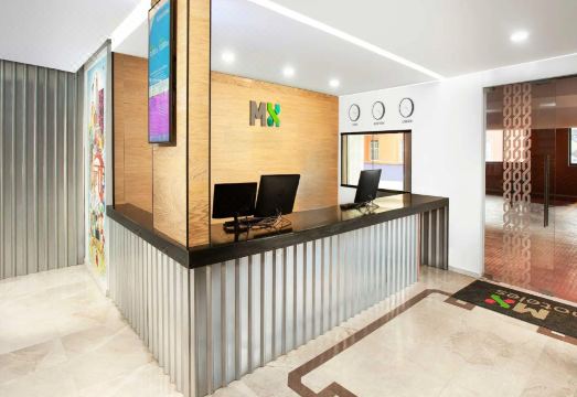 호텔 MX 라구닐라의 모던한 객실 내부