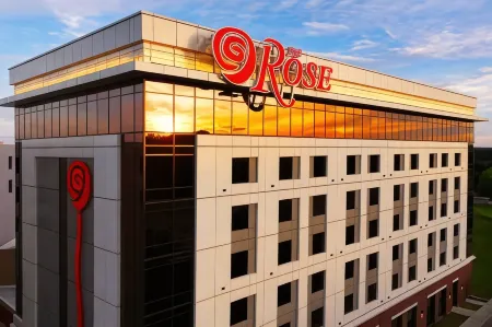 The Rose Gaming Resort Отели в г. Траянгл