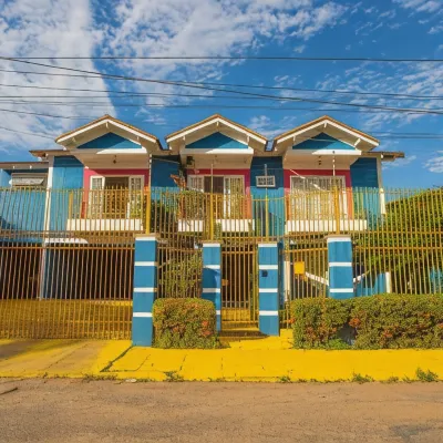 Happiness House Hospedagem Hotels near Centre