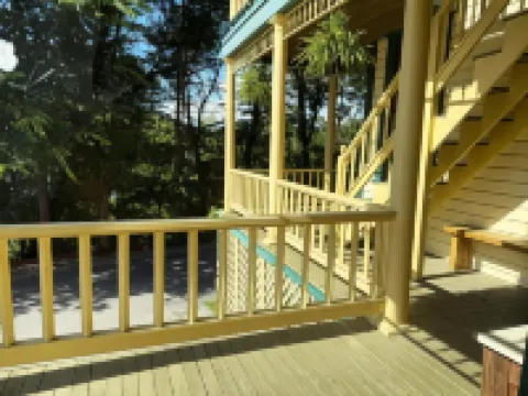 The 1883 Peabody House Bed & Breakfast