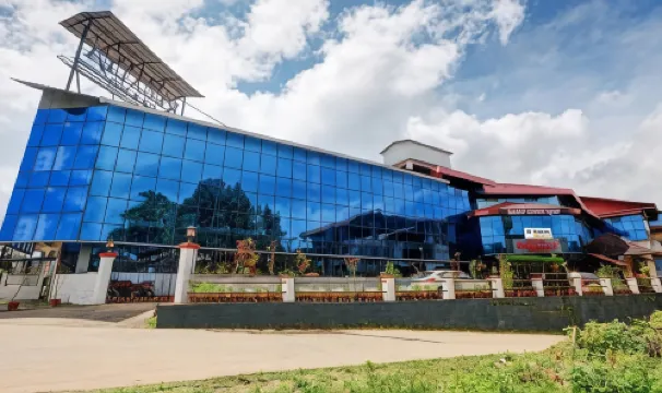 Itsy Hotels Regalia Grand, 500 Mtrs from Madikeri Fort
