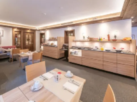 โรงแรม Sarazena โรงแรมในเซอร์แมท